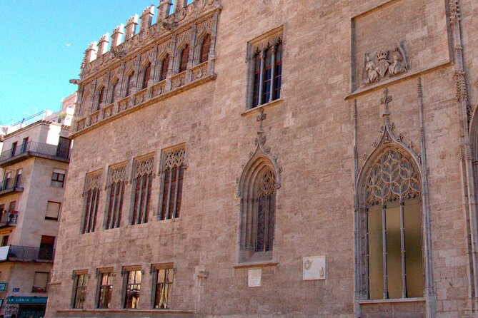 Between Two Gates: A Self-Guided Audio Tour in Valencia - Travelers Perspectives
