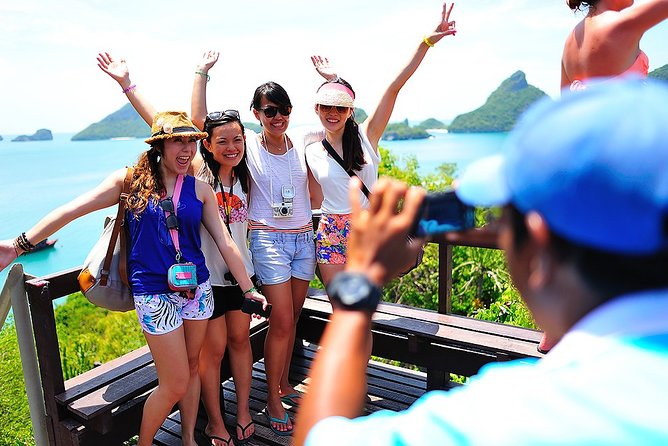 Beyond Angthong 42 Islands Premium Service Trip By Speedboat From Koh Samui - Visiting the Blue Lagoon