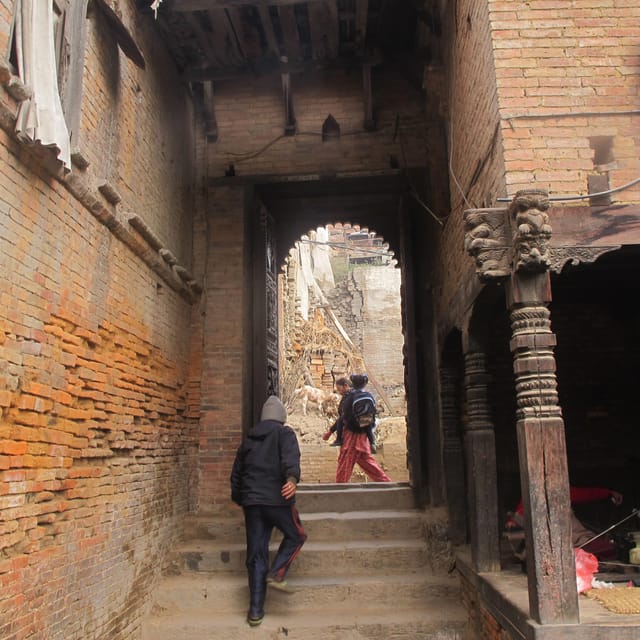 Beyond Kathmandu: Discovering Bhaktapurs Hidden Gems - Key Points