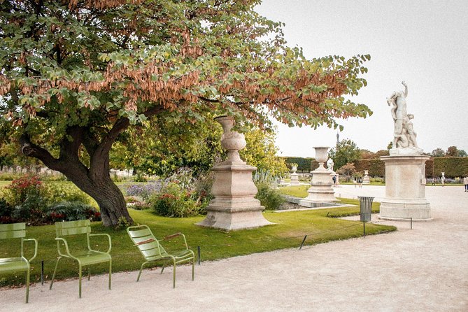 Beyond the Louvre Museum - Self-Guided Audio Walking Tour - Capturing Instagram-Worthy Moments