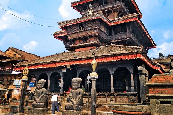 Bhaktapur and Nagarkot Day Tour From Kathmandu - Discover Newari Architecture