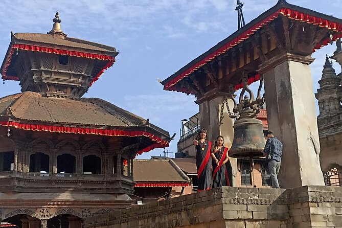 Bhaktapur Durbar Square Visit and Nagarkot Sunset Tour - Exploring Bhaktapur Durbar Square