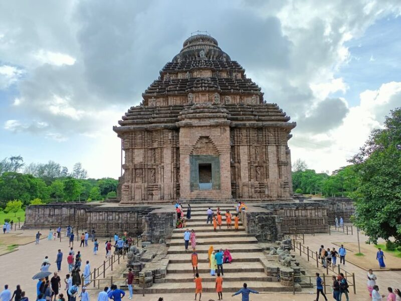 Bhubneswar: Konark Sun Temple, Jagannath Temple Private Tour - Key Points