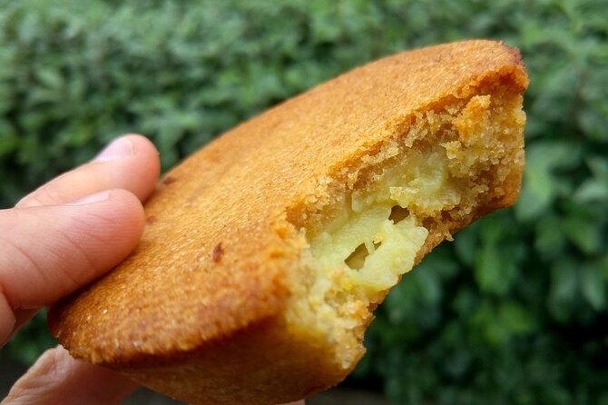 Biarritz Gastronomic Food Tour - Taste 10 Basque Specialties - Tour Duration and Group Size