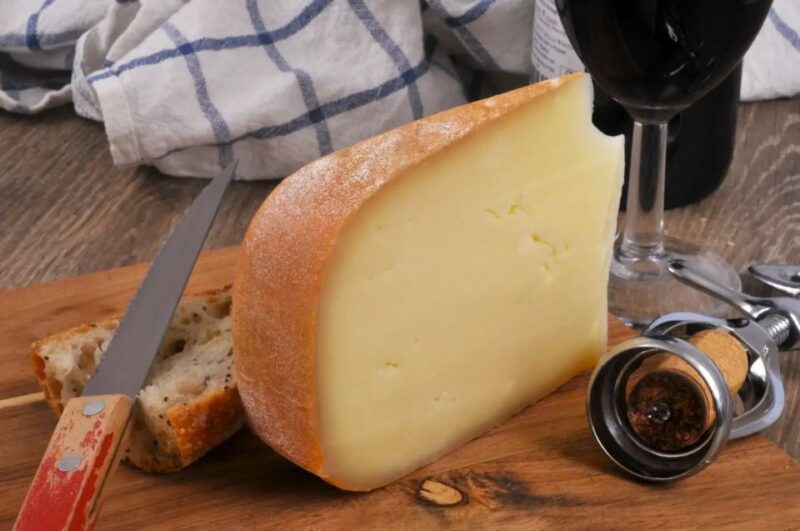 Biarritz Guided Walking & Gourmet Tour - Discovering Local Life