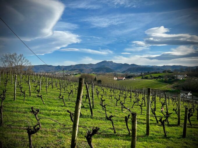 Biarritz: Sweet Spanish Escape - Stunning Landscapes and Charming Towns