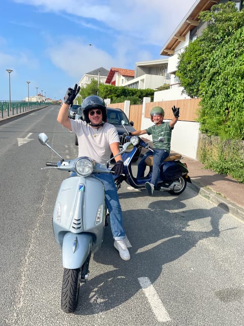Biarritz: Vespa Scooter Rental for the Day - Scooter Specifications and Features