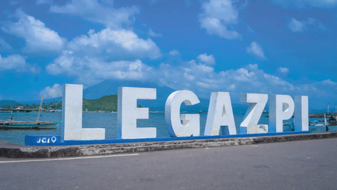 Bicol Philipines: Legazpi City Half Day Tour W/ Sumlang Lake - Local Cuisine and Souvenirs