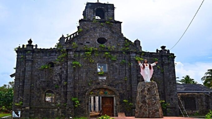Bicol Philippines: Sorsogon City Tour With Bulusan Lake - Balay Buhay Sa Uma Bee Farm