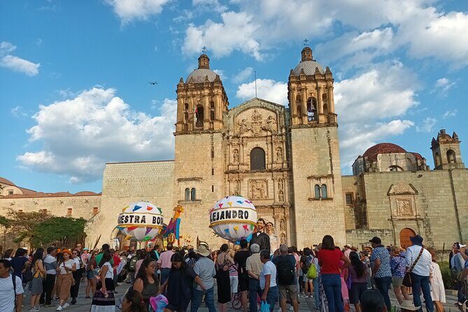 Bicycle Tour through Oaxaca learning about its Urban Art and History - Navigating the Challenges