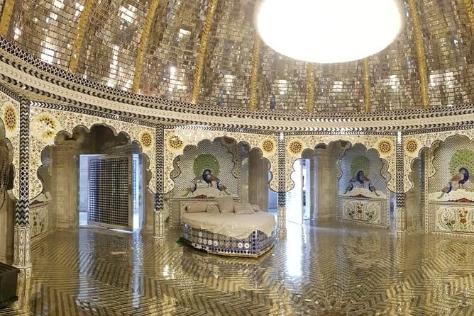 Big Bollywood Studio Only Tour With Meal : From Pune - Highlights of the Bollywood Tour