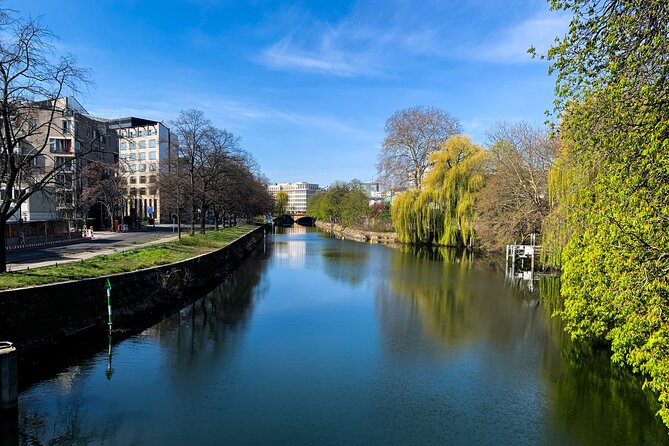 Big Bus Berlin Live Guided Panoramic Tour by Open Top Bus - Tour Duration and Language