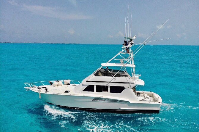 Biggest Luxury Yacht Boat Best in Cancun up to 28 Pax - Included Beverages and Amenities