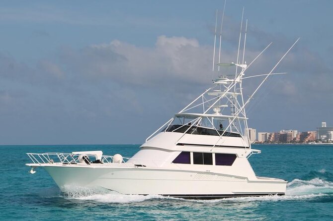 Biggest Luxury Yacht Boat Best in Cancun up to 28 Pax - Yacht Rental Company and Services