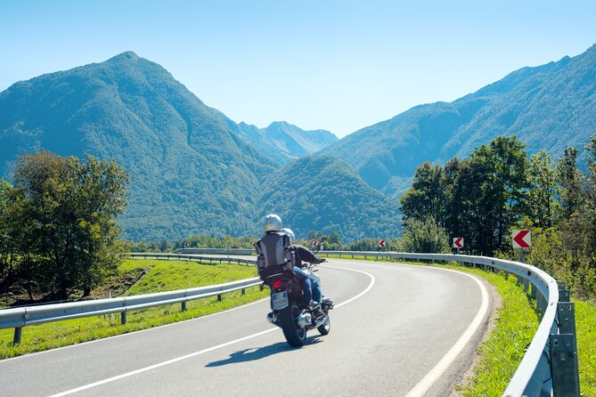 Bike Among Vineyards - Bicycle Adventure