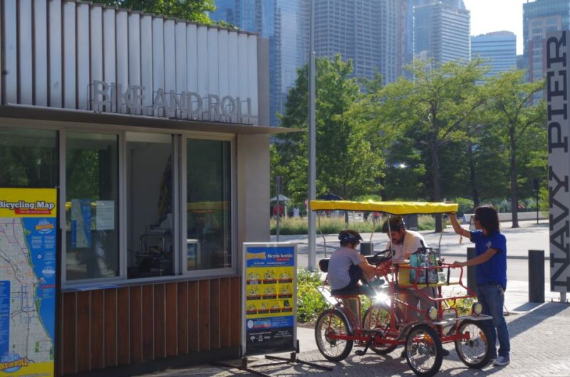 Bike and Roll Chicago: Day Bike Rental - Location and Meeting Point