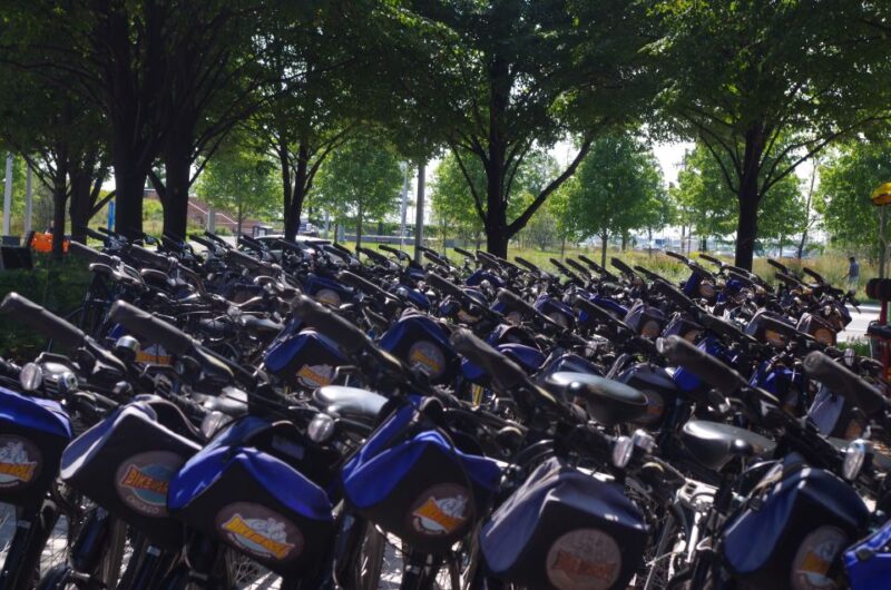 Bike and Roll Chicago: Day Bike Rental - Cancellation and Refund Policy