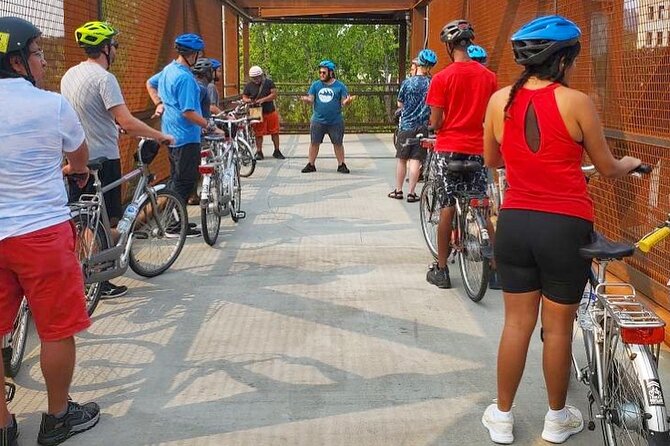Bike Around Portland Oregon: Bridges, Neighborhoods, Poetry and Roses - Neighborhood Exploration