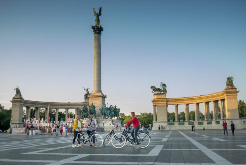 Bike & Budapest: Explore the Citys Charms in 2.5 Hours! - Tour Details