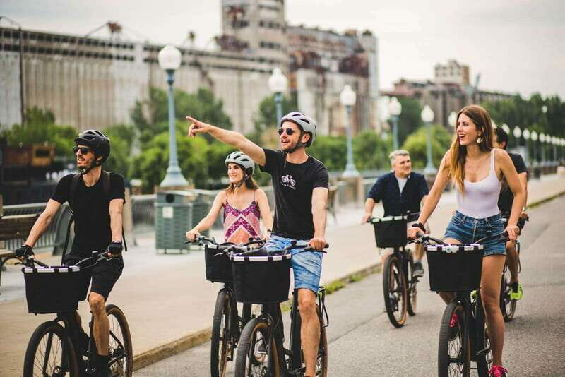 Bike/E-bike Tour Downtown, Old Montreal, Waterfront by Fitz - FAQ