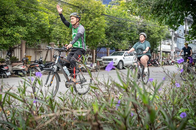 Bike Historic Old City Chiang Mai - Active Day Tour - Energizing Beverages and Snacks