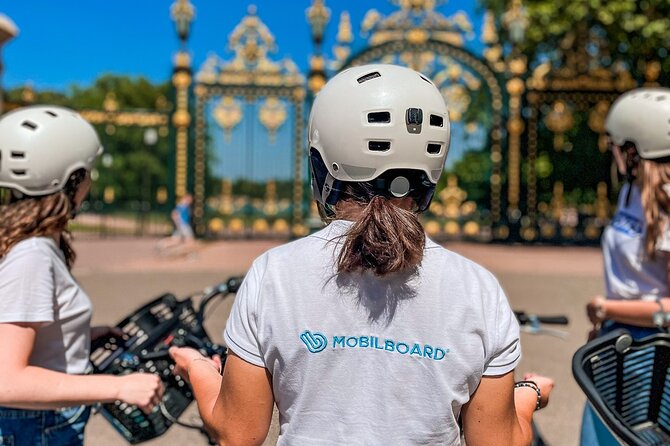 Bike Ride in the Parc De La Tête D'or - 2h - Exploring Lyons History