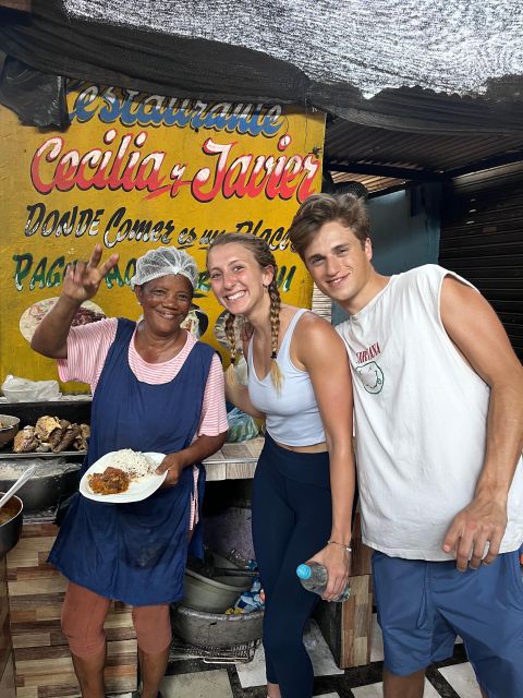 BIKE RIDE & LUNCH AT ANTHONY BOURDAIN FAVORITE CULINARY SPOT - Tour Features