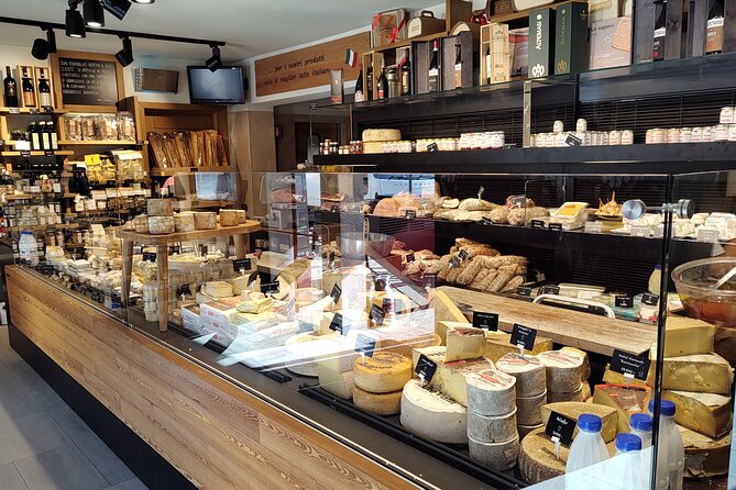 Bike Tour at Lake Como With Cheese Experience - Dairy Production Visit
