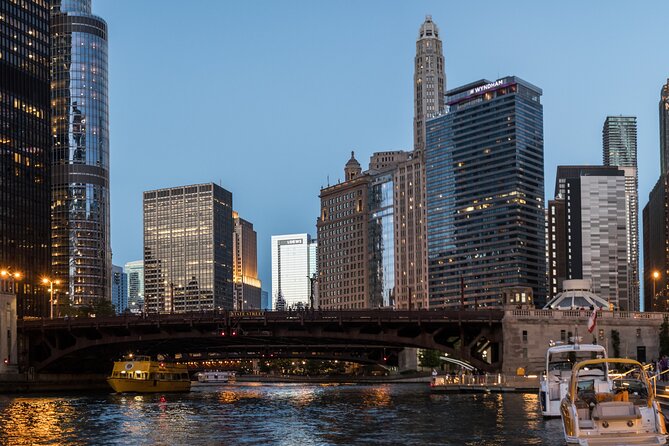 Bike Tour in Chicago - Iconic Photo Spots