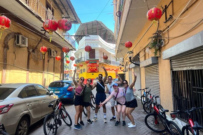 Bike Tour in Old City and Panama City With Local Markets - Discovering Local Markets