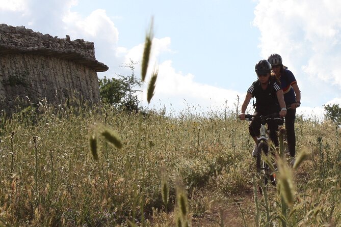 Bike Tour Into the Nature Around Castel Del Monte - Meeting and Ending Points