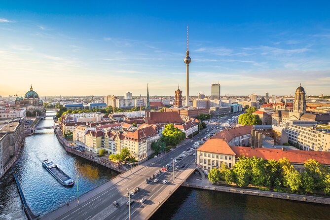 Bike Tour of Berlin Top Attractions With Private Guide - Personalized Tour Experience