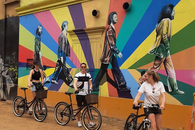 Bike Tour of Lima: Boardwalk of Miraflores + Street Art Barranco - Exploring El Parque Del Amor