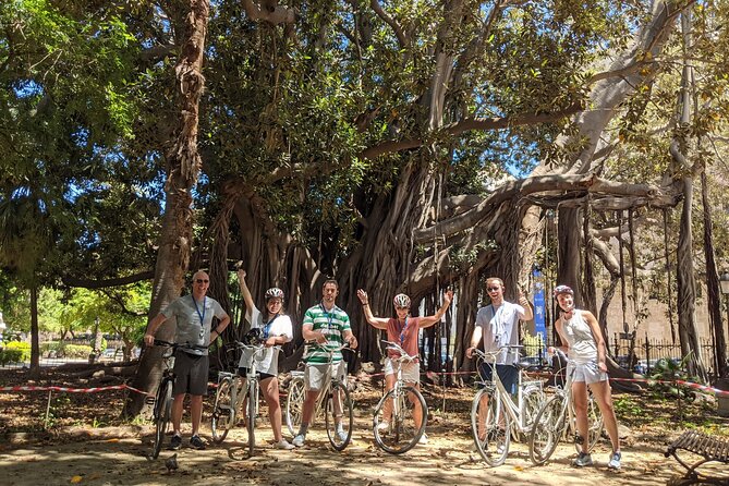 Bike Tour of the Historic Center of Palermo With Tasting - Tour Duration and Group Size