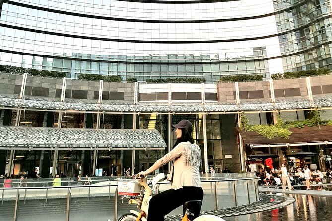 Bike Tour of the Main Historical Hidden Gems of Milan - The Famous Duomo Cathedral