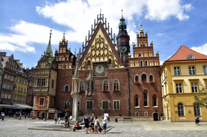 Bike Tour of Wroclaw Old Town, Top Attractions and Nature - Cancellation Policy