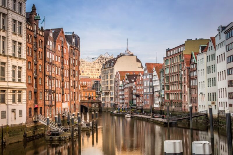 Bike Tour With a Private Guide: Hamburg Best Highlights - Highlights and Experiences