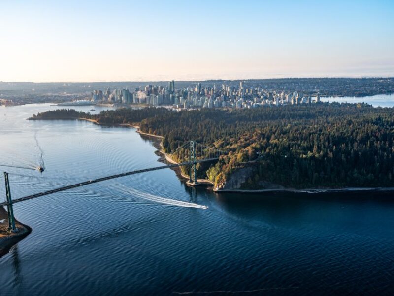 Bike Vancouver: Stanley Park & the World Famous Seawall - Park and Seawall Exploration