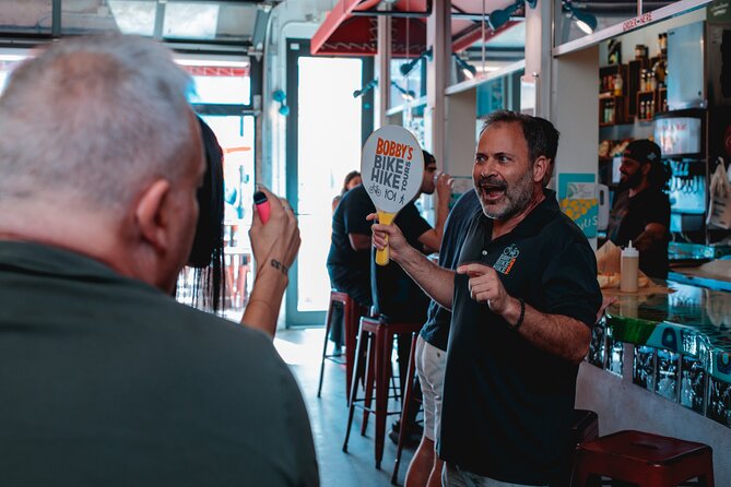 Bikes, Bites, and Brews: Chicagos Signature Dishes Bike Tour - Discovering Gold Coast