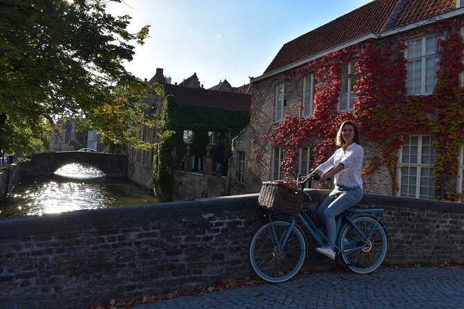 BikeTour Bruges & Damme in Spanish and English - About Your Stay