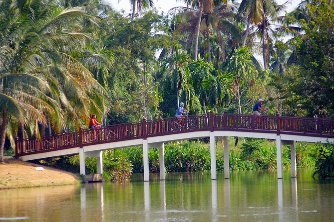 Biking Through Bangkok's Green Lung - Pickup and Meeting Details