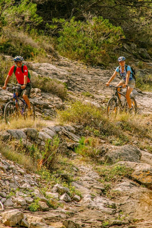 Biking Tour: Supetar - Splitska - Lovrečina - Dol - Postira - Biking Route