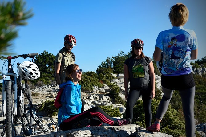 Biking Vidova Gora - Dol - Meeting and Pickup