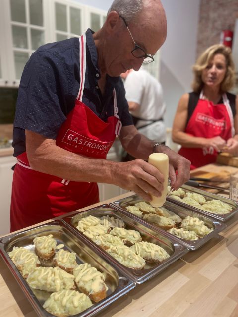 Bilbao: Basque Pintxos and Tapas Cooking Class With Open Bar - Preparing for the Class