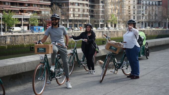 Bilbao: City Highlights Guided Bike Tour - Meeting Point Options