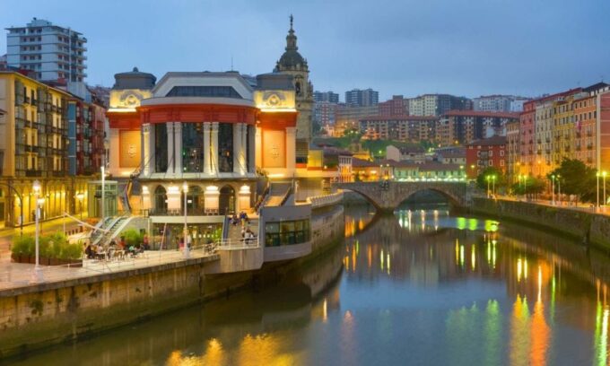 Bilbao: Classic & Modern Guided Walking Tour With Pintxos - Frequently Asked Questions