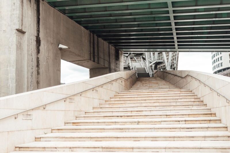 Bilbao: Express Walk With a Local in 60 Minutes - Top Local Tips for Bars, Cafes, and Restaurants