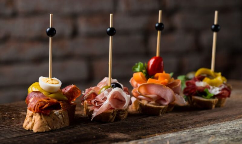 Bilbao: Gastronomic and Cultural Walking Tour With Tastings - Highlights of the Walking Tour