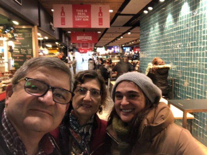 Bilbao: Gastronomic and Cultural Walking Tour With Tastings - Gastronomic Tastings and Drinks