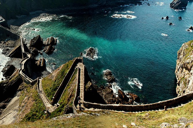 Bilbao, Guggenheim and Gaztelugatxe From San Sebastian - Guggenheim Museum
